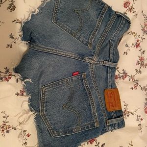 Levi Jean Shorts